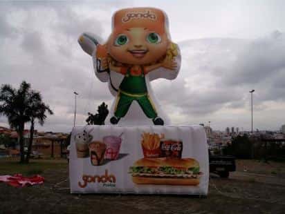 mascote inflavel